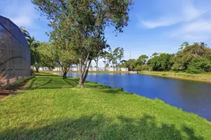 8876 Huntington Pointe Dr, Sarasota, FL 34238 - Photo 29