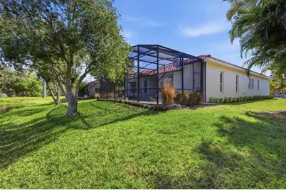 8876 Huntington Pointe Drive, Sarasota, FL 34238 - Photo 31