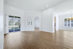 8876 Huntington Pointe Dr, Sarasota, FL 34238 - Photo 5