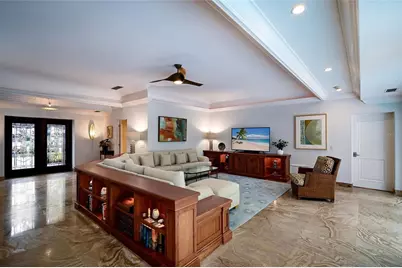 218 Robin Drive, Sarasota, FL 34236 - Photo 7