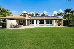 218 Robin Dr, Sarasota, FL 34236 - Photo 37