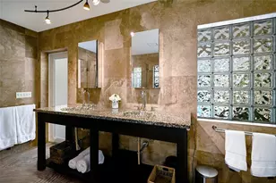 218 Robin Dr, Sarasota, FL 34236 - Photo 25