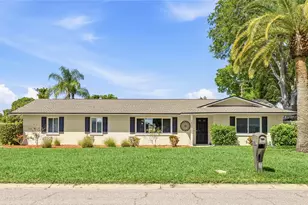 1908 49th St W, Bradenton, FL 34209 - Photo 5