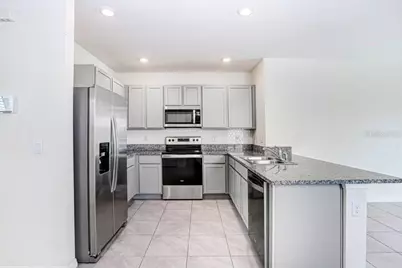 31210 Penny Surf Loop, Wesley Chapel, FL 33545 - Photo 3