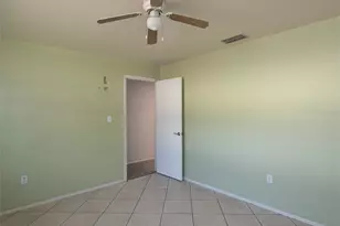 5338 Colewood Pl, Sarasota, FL 34232 - Photo 19