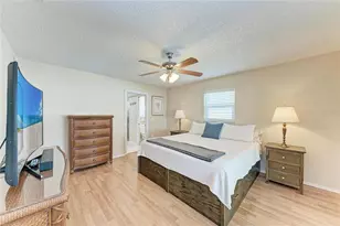 7309 Meadowbrook Dr, Sarasota, FL 34243 - Photo 25