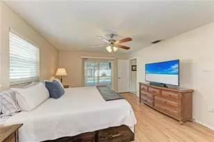 7309 Meadowbrook Dr, Sarasota, FL 34243 - Photo 27