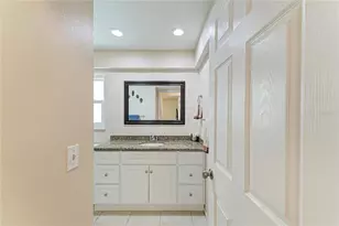 7309 Meadowbrook Dr, Sarasota, FL 34243 - Photo 21