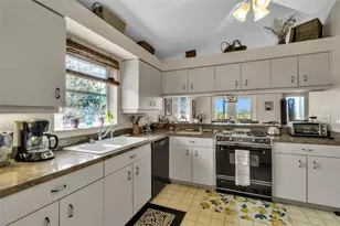 5000 Lemon Bay Dr, Venice, FL 34293 - Photo 21