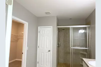 8948 Mondial Court, Venice, FL 34293 - Photo 15