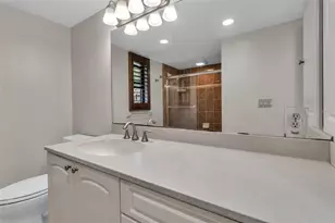 4867 Huntleigh Dr, Sarasota, FL 34233 - Photo 31