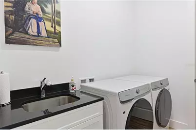 8013 Clearwater Court, Sarasota, FL 34241 - Photo 19