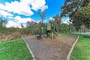 8160 Villa Grande Ct, Sarasota, FL 34243 - Photo 43