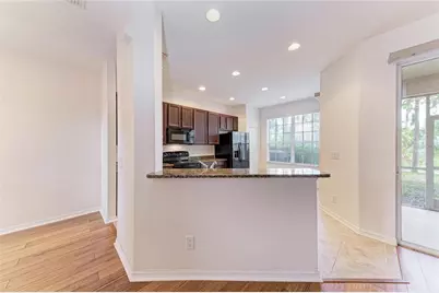 8160 Villa Grande Ct, Sarasota, FL 34243 - Photo 9