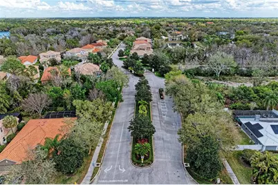 8160 Villa Grande Ct, Sarasota, FL 34243 - Photo 49