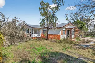 1304 Turkey Creek Rd, Plant City, FL 33566 - Photo 1