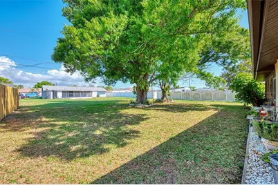 430 Sunnyside Drive, Venice, FL 34293 - Photo 35