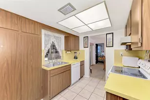 430 Sunnyside Dr, Venice, FL 34293 - Photo 23