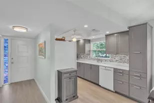 600 Manatee Ave, Holmes Beach, FL 34217 - Photo 9