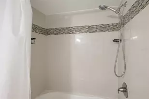 101 S Gulfstream Ave, Sarasota, FL 34236 - Photo 17