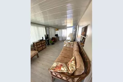 2207 69th Avenue W, Bradenton, FL 34207 - Photo 15