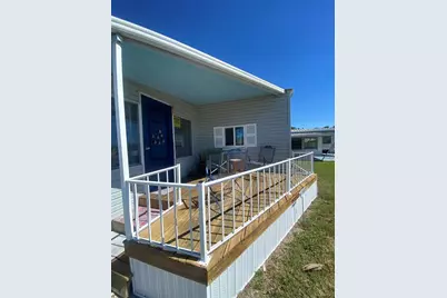 2207 69th Avenue W, Bradenton, FL 34207 - Photo 3