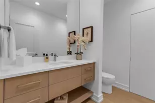 943 Pomelo Pl, Sarasota, FL 34236 - Photo 5