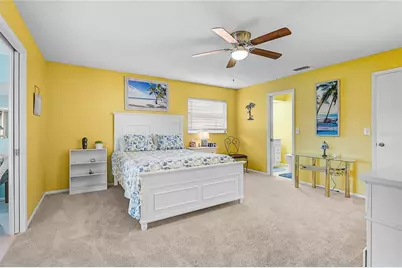 7128 W Country Club Drive N, Sarasota, FL 34243 - Photo 15