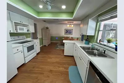 6805 16th Avenue Drive W, Bradenton, FL 34209 - Photo 9