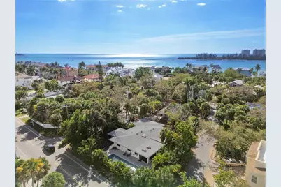 157 Garden Lane, Sarasota, FL 34242 - Photo 3