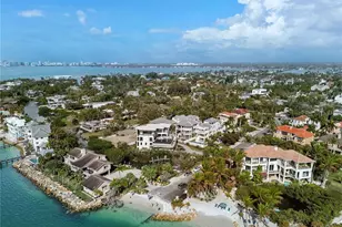 157 Garden Ln, Sarasota, FL 34242 - Photo 69