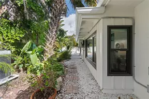 157 Garden Ln, Sarasota, FL 34242 - Photo 65