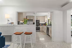 157 Garden Ln, Sarasota, FL 34242 - Photo 21