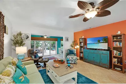 504 58th Street, Holmes Beach, FL 34217 - Photo 11