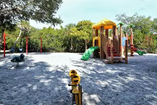 729 St Judes Dr S, Longboat Key, FL 34228 - Photo 43