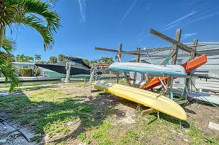 729 St Judes Dr S, Longboat Key, FL 34228 - Photo 15