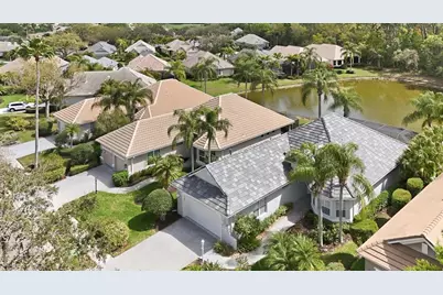 6514 Oakland Hills Drive, Lakewood Ranch, FL 34202 - Photo 3