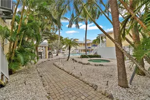 1054 Sun N Sea Dr, Sarasota, FL 34242 - Photo 37