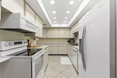 5757 Gulf Of Mexico Drive #115, Longboat Key, FL 34228 - Photo 13