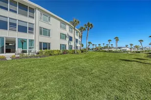 100 Sands Point Rd, Longboat Key, FL 34228 - Photo 19