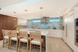 100 Sands Point Rd, Longboat Key, FL 34228 - Photo 7