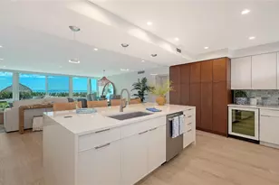 100 Sands Point Rd, Longboat Key, FL 34228 - Photo 9