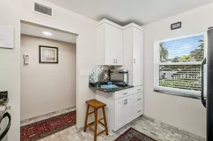 9290 Lake Park Dr, Fort Myers, FL 33919 - Photo 11