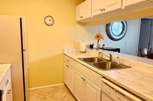 3863 59th Ave W, Bradenton, FL 34210 - Photo 15