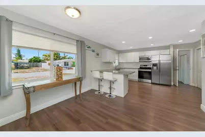 1219 65th Street NW, Bradenton, FL 34209 - Photo 11