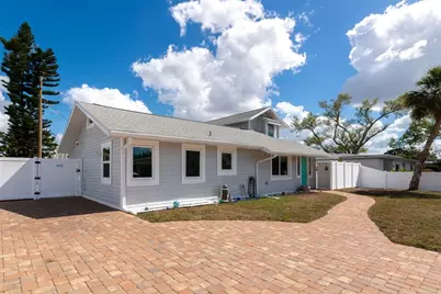 1219 65th Street NW, Bradenton, FL 34209 - Photo 1