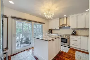 1445 Landings Cir, Sarasota, FL 34231 - Photo 9