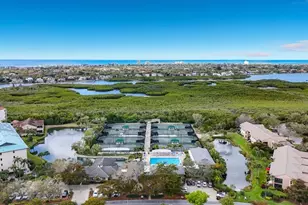 1445 Landings Cir, Sarasota, FL 34231 - Photo 33