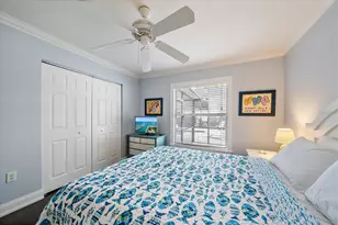 2843 New England St, Sarasota, FL 34231 - Photo 19