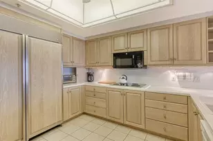 2450 Harbourside Dr, Longboat Key, FL 34228 - Photo 25